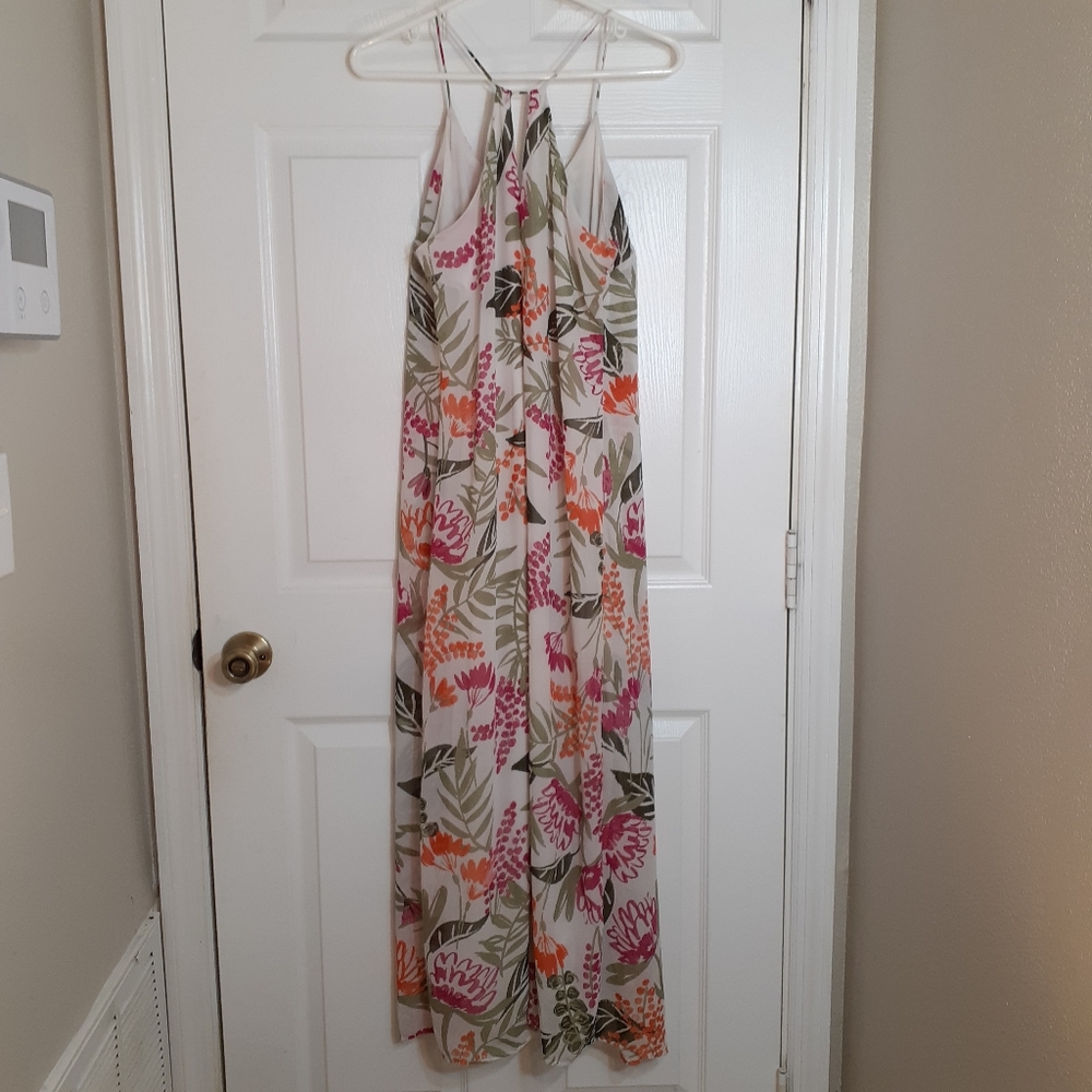 Old Navy Floral Chiffon Maxi Dress - Picture 3 of 7